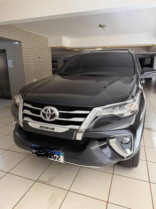 TOYOTA HILUX SW4 2.7 SRV 7 LUGARES 4X2 16V FLEX 4P AUTOMÁTICO